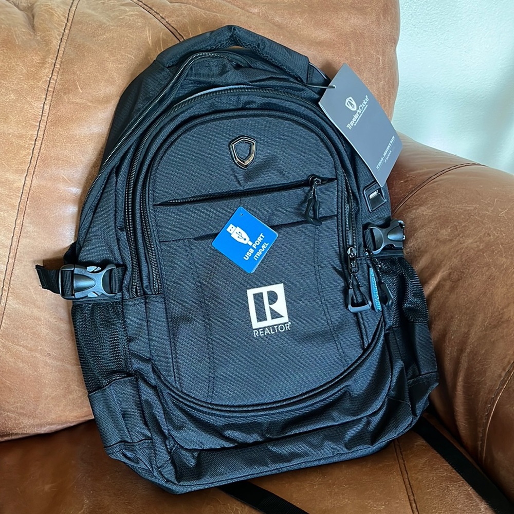 Travelers Choice Realtor backpack